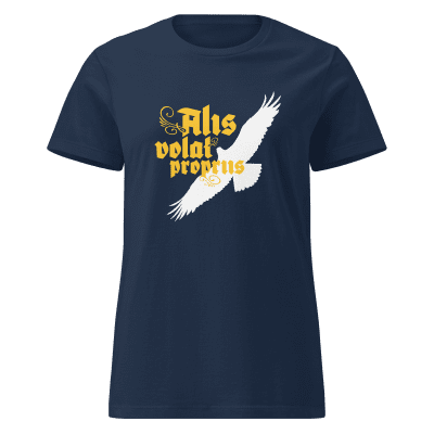 “She Flies with Her Own Wings” Osprey – Oregon motto women’s basic softstyle t-shirt